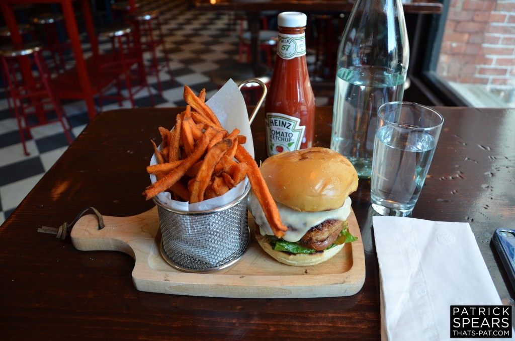LUNCH AT BRINKLEY'S