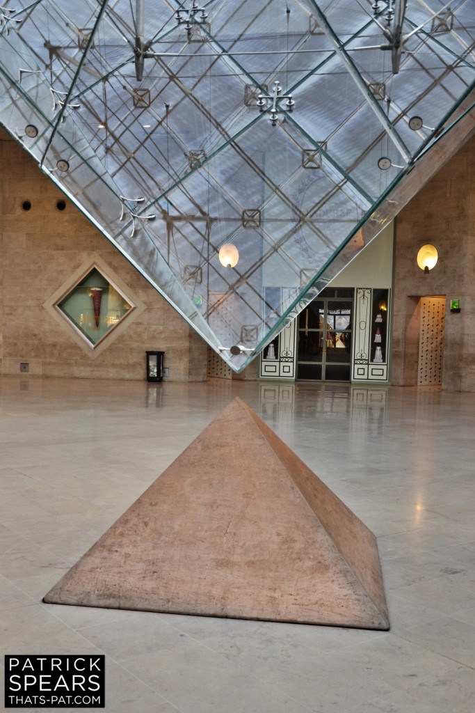 GLASS PYRAMIDS II